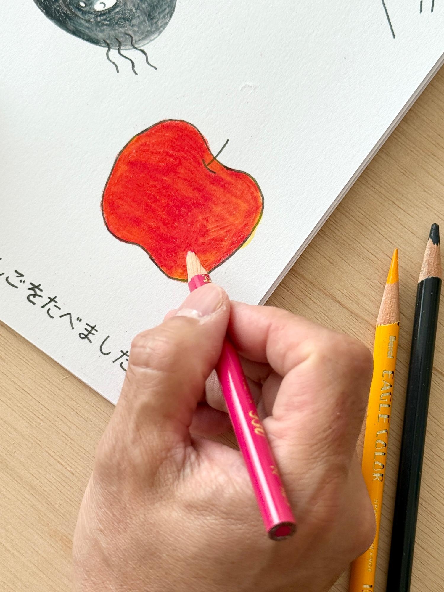 （イメージ）【絵本の森でフルーツ狩り展】絵本ワークショップ「きみだけのフルーツキャラクターを描こう！」