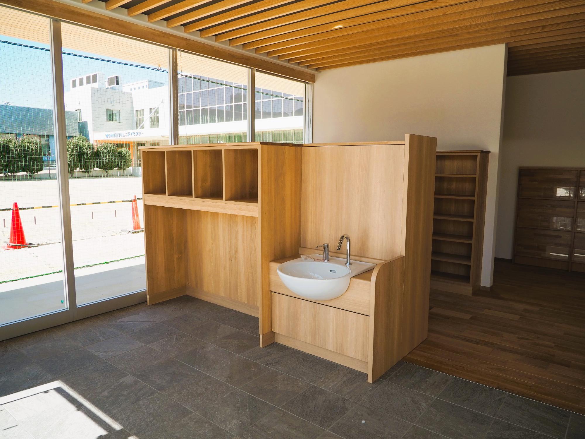 成瀬子どもクラブのベビーカー置き場