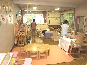 桜台保育園の乳児室の写真